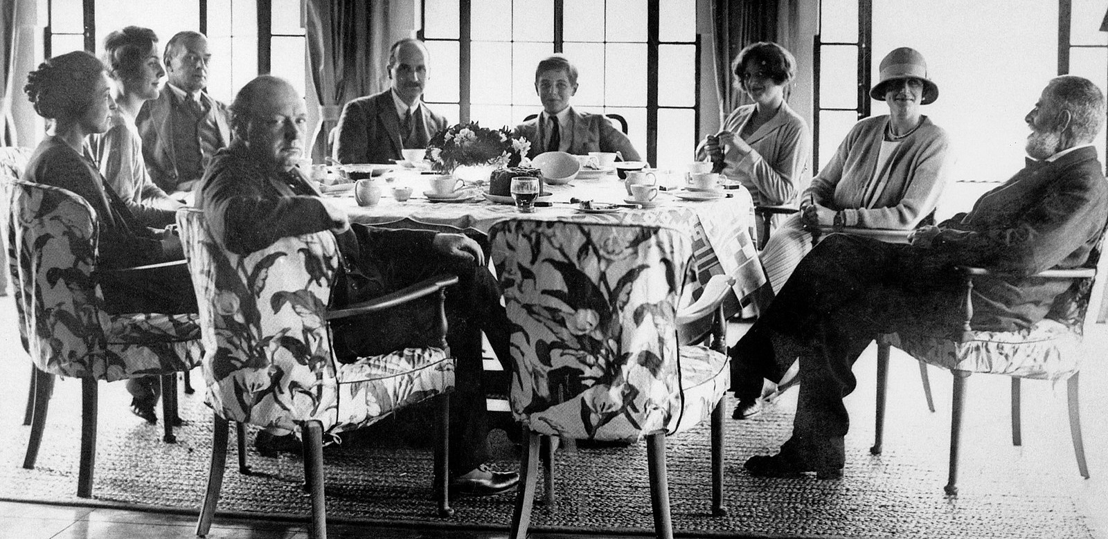 Tea at Chartwell in August 1927 (left to right): Thérèse Sickert, Diana Mitford (later Mosley), Eddie Marsh, Churchill, Professor Frederick Lindemann, Randolph Churchill, Diana Churchill, Clementine and Walter Sickert.